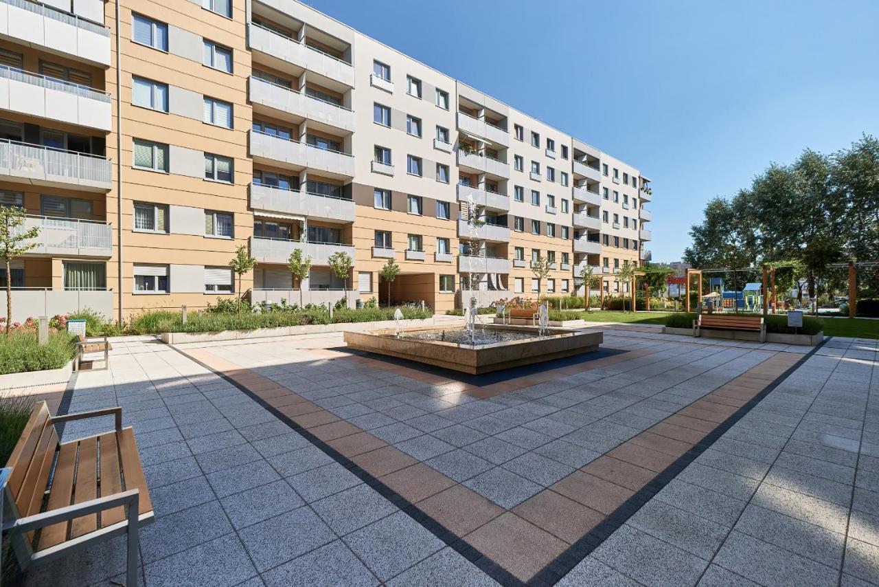 Exclusive Apartments Teczowa With Underground Parking By Noclegi Renters Вроцлав Екстериор снимка
