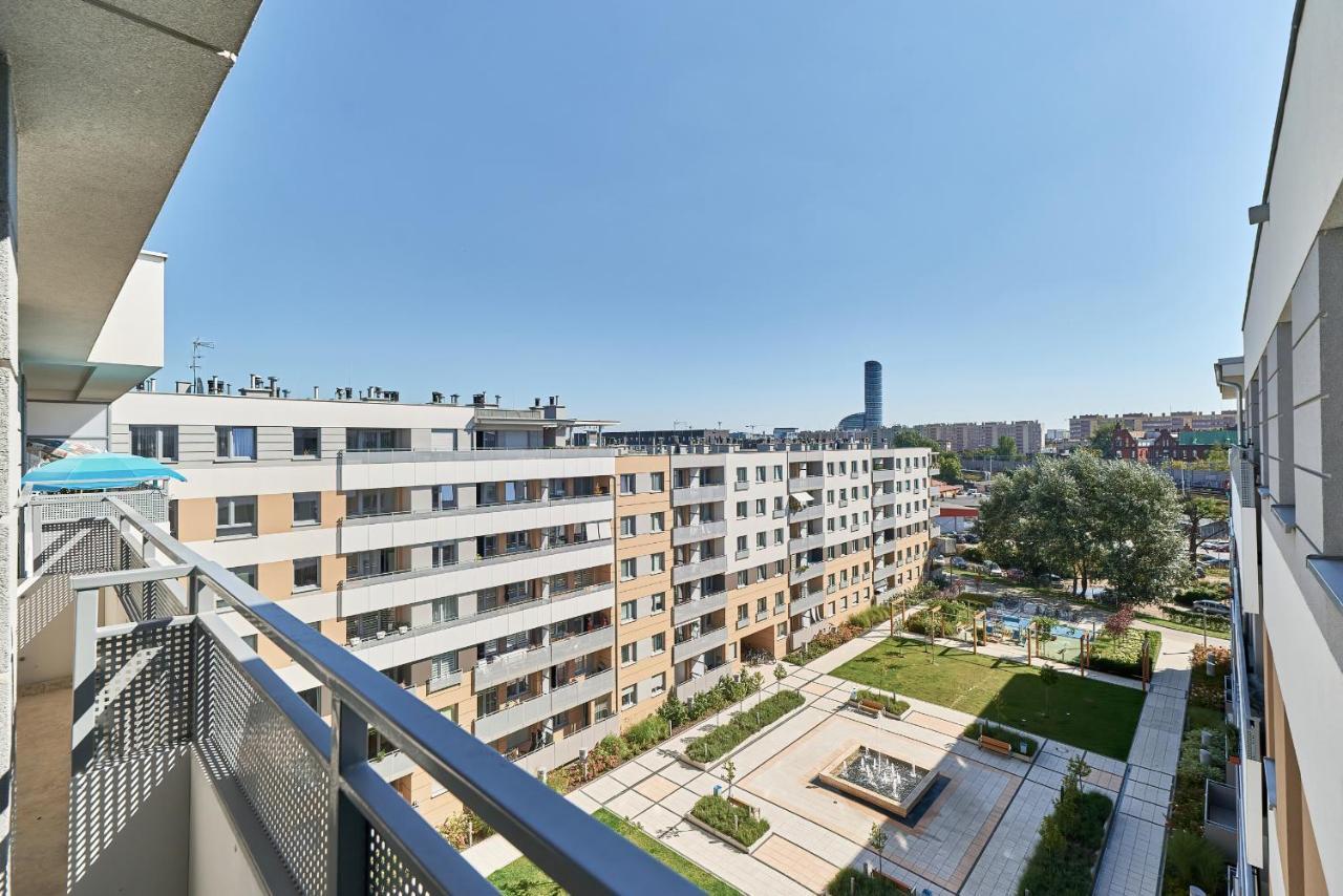 Exclusive Apartments Teczowa With Underground Parking By Noclegi Renters Вроцлав Екстериор снимка