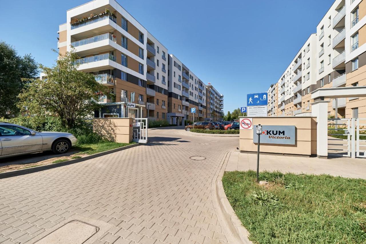 Exclusive Apartments Teczowa With Underground Parking By Noclegi Renters Вроцлав Екстериор снимка