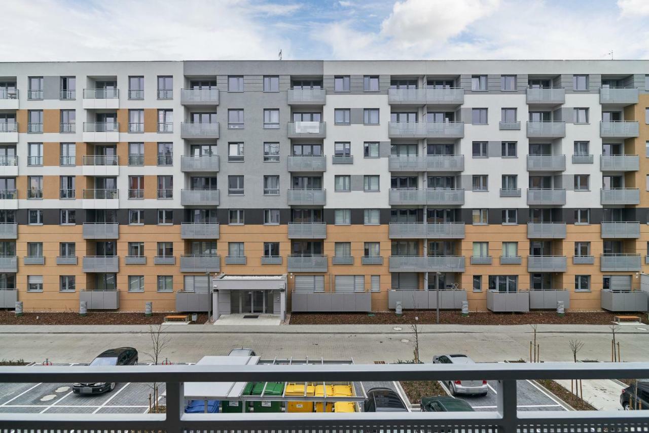 Exclusive Apartments Teczowa With Underground Parking By Noclegi Renters Вроцлав Екстериор снимка
