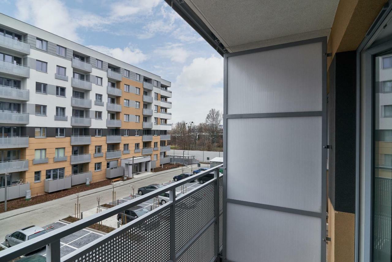 Exclusive Apartments Teczowa With Underground Parking By Noclegi Renters Вроцлав Екстериор снимка