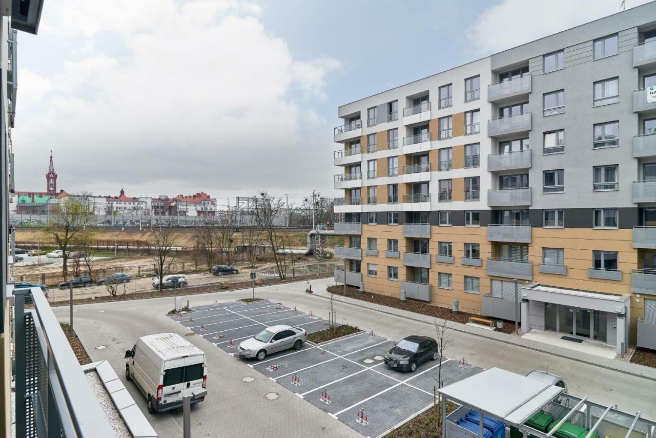 Exclusive Apartments Teczowa With Underground Parking By Noclegi Renters Вроцлав Екстериор снимка